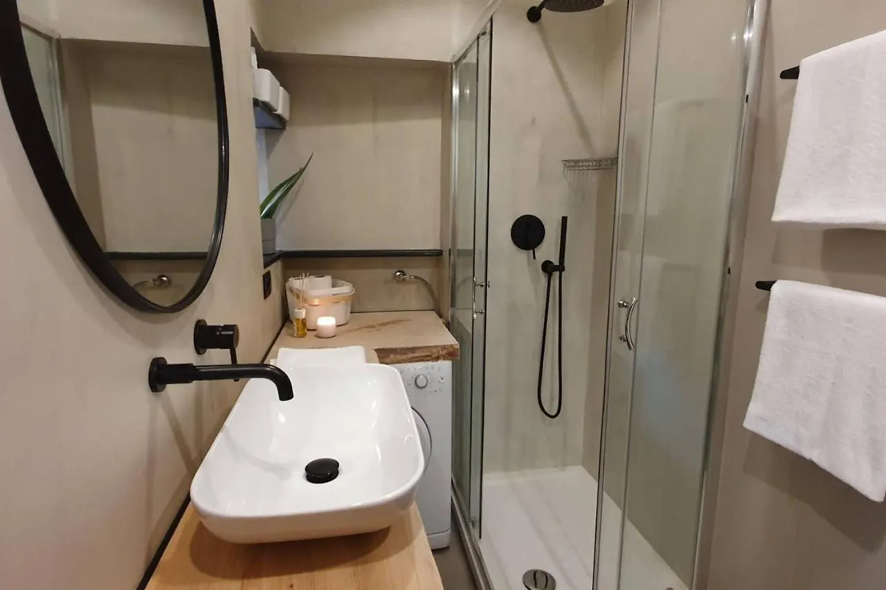 Joivy Heart Of The City 1 Bed Apt Near Castle Belvedere Genoa 0*,  Italy